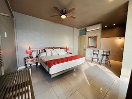 Marthas Suites & Hotel