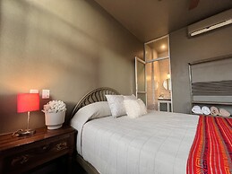 Marthas Suites & Hotel