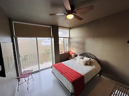 Marthas Suites & Hotel