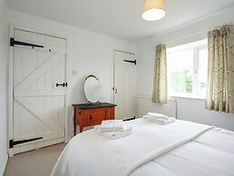 Horseshoe Cottage