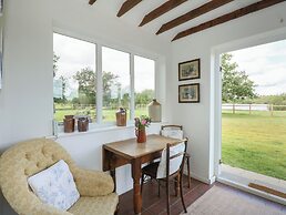 Horseshoe Cottage