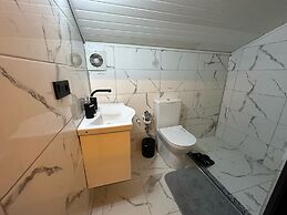 Meydan Şelale Dağ Evi