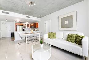 Awesome Family Apt W Pool Midblock Miami