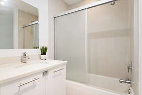 Awesome Family Apt W Pool Midblock Miami