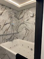 Residency hotel and Bar