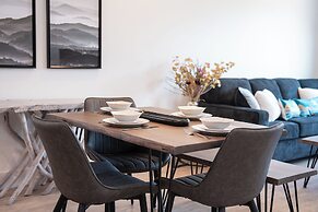 Slopes and Green by Revelstoke Vacations