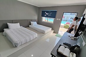 Casa Blu Hotel & Resort