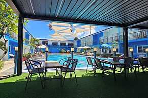 Casa Blu Hotel & Resort