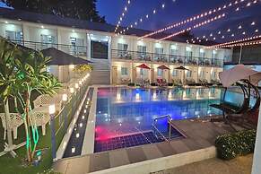 Casa Blu Hotel & Resort