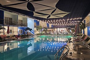 Casa Blu Hotel & Resort
