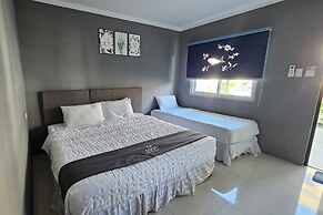 Casa Blu Hotel & Resort