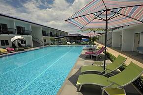 Casa Blu Hotel & Resort