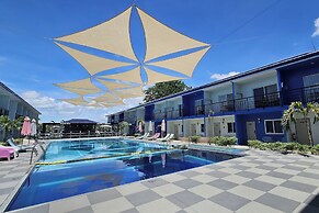 Casa Blu Hotel & Resort