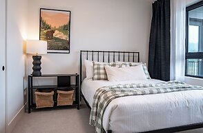 The Selkirk House by Revelstoke Vacations