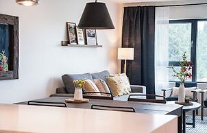 The Selkirk House by Revelstoke Vacations