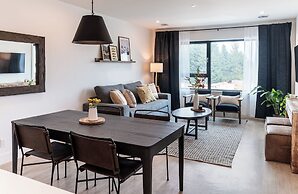 The Selkirk House by Revelstoke Vacations