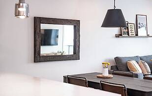 The Selkirk House by Revelstoke Vacations