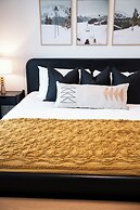 The Selkirk House by Revelstoke Vacations