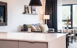 The Selkirk House by Revelstoke Vacations