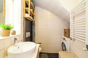 Bostanüstu Dere Sokağı