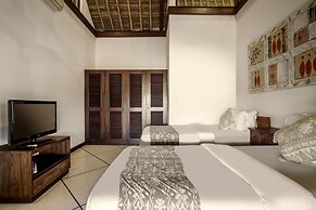Villa Gading by Alfred in Bali