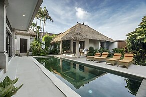 Villa Gading by Alfred in Bali