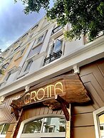 La Grotta Hotel