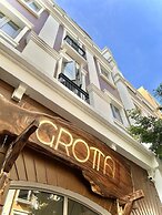La Grotta Hotel