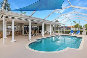 Luxury Waterfront Home With Pool 3 Bedroom Home by RedAwning