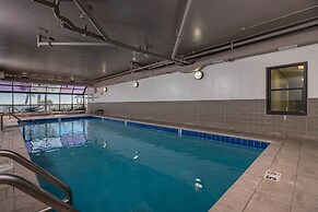 Phoenix East 707 2 Bedroom Condo by Redawning