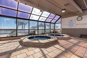 Phoenix East 707 2 Bedroom Condo by Redawning