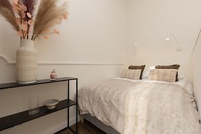 Studio Narutowicza 38 by Renters