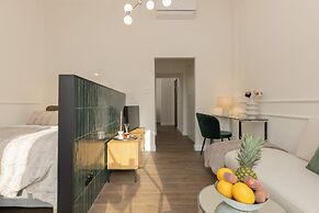 Studio Narutowicza 38 by Renters