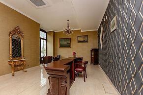 Studio Narutowicza 38 by Renters