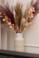 Studio Narutowicza 38 by Renters