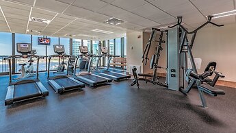 Phoenix Ix 506 2 Bedroom Condo by Redawning