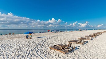 Phoenix Iv 4031 3 Bedroom Condo by Redawning