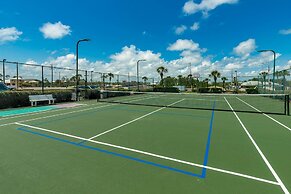 Phoenix Iv 4031 3 Bedroom Condo by Redawning