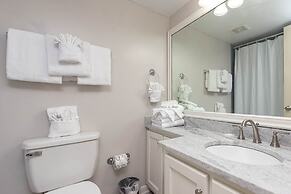 Phoenix Iv 4031 3 Bedroom Condo by Redawning