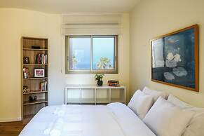 Coastline Family Triplex by Sea N' Rent