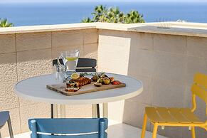 Coastline Family Triplex by Sea N' Rent