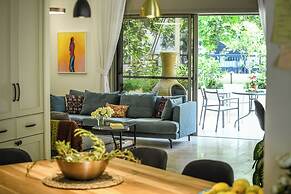 Coastline Family Triplex by Sea N' Rent