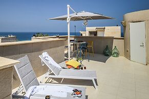 Coastline Family Triplex by Sea N' Rent