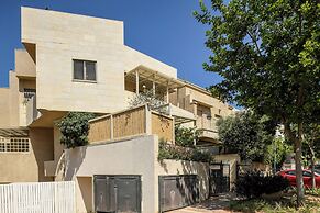 Coastline Family Triplex by Sea N' Rent