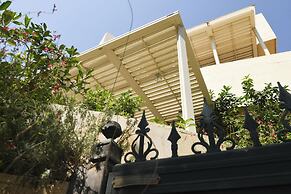 Coastline Family Triplex by Sea N' Rent