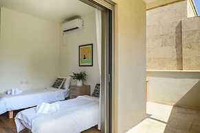 Coastline Family Triplex by Sea N' Rent