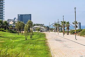 Coastline Family Triplex by Sea N' Rent