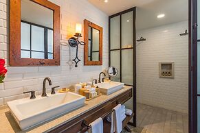 Vista Encantada by VRHOST