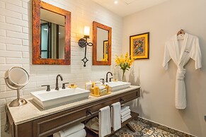 Vista Encantada by VRHOST