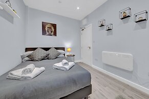 Serviced Ensuite Room In West Drayton London UB7